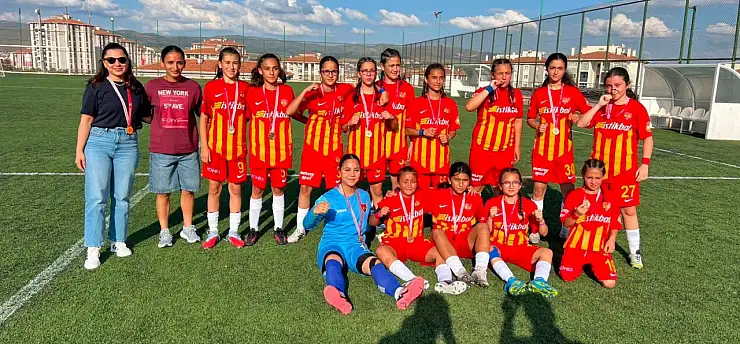 Kayseri'den ANALİG'de çifte başarı