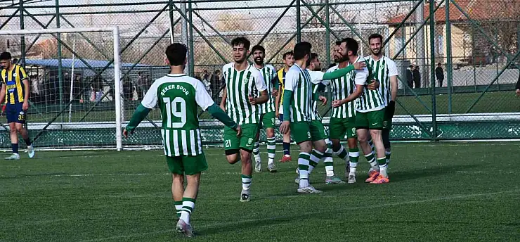 Kayseri Şekerspor liderliğini sürdürdü