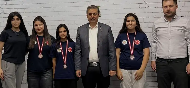 Kayserili sporcular, Türkiye Şampiyonası'ndan derecelerle döndü!