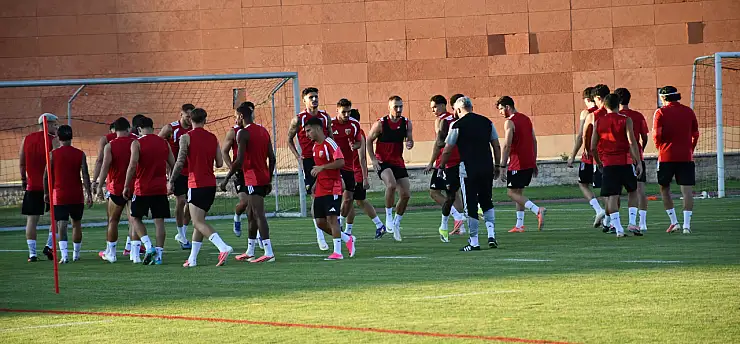 Kayserispor'da Sivasspor derbisi hazırlıkları başladı: Asıl sınavımız şimdi başlıyor