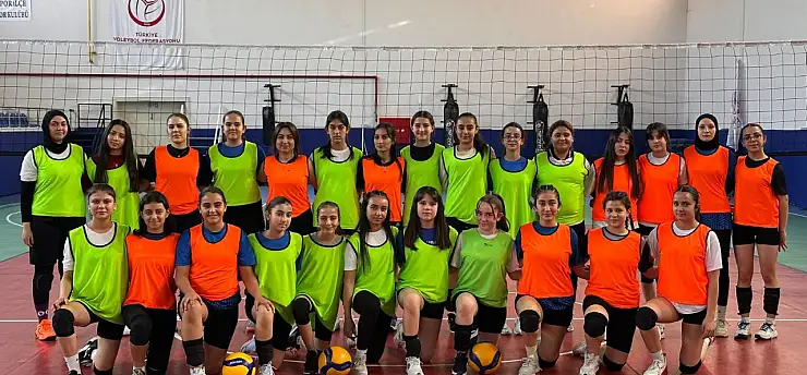 Tomarza'da 'Evinin Sultanları' turnuvası başladı