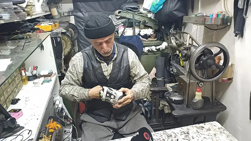 Kayseri'de usta tamirci, yoksulların yüzünü güldürüyor