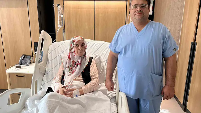 Beynindeki metastazdan dolayı görme kaybı yaşayan kadın sağlığına kavuştu!