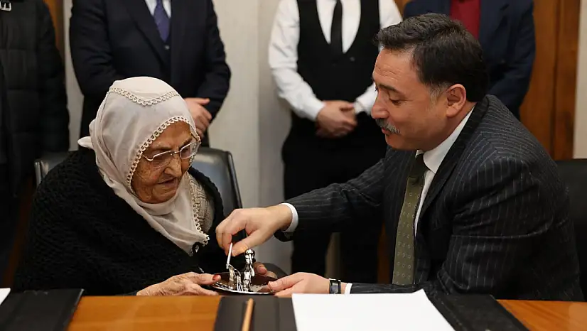 Deprem sonrası beklenen gün: Kayseri'de 4 aile yeni evine kavuştu