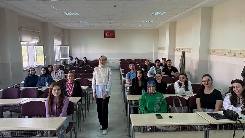 ERÜ'de Türkiye'de bir ilk! Öğretmen adayları yapay zekâ ile mezun olacak