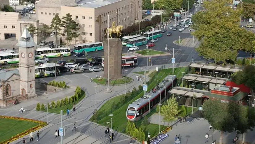 Gece vardiyası kabusa döndü: Kayseri'de ulaşım sorunu sitemi!