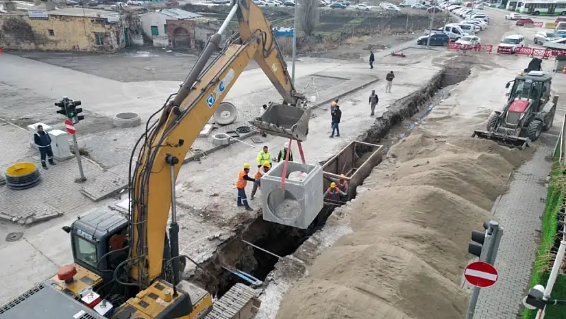 Kartal Kavşağı ve Bağlantı Yollarında Altyapı Yenileniyor