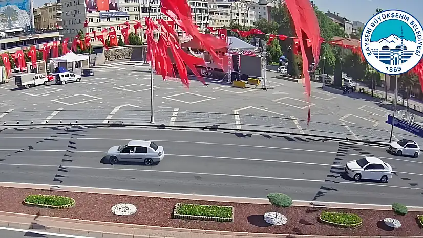 Kayseri 15 Temmuz'a hazır: Bu akşam Cumhuriyet Meydanı'nda neler yapılacak?