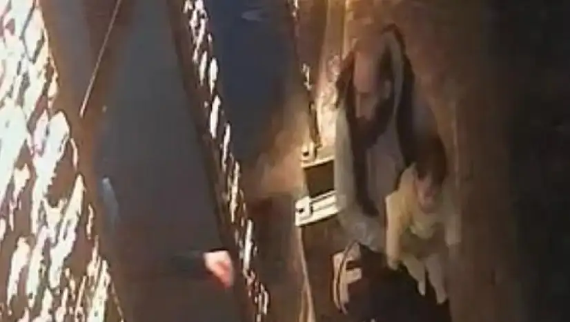 Kayseri'de örnek davranış: Nakliyeci esnaf bebek kurtardı