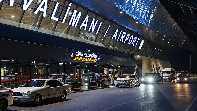 Kayseri Havalimanı'nda metrekaresi 83 bin TL'ye kiraya verilecek!