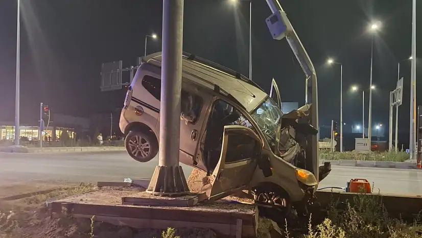 Kayseri-Niğde yolunda korkutan kaza: 7 yaralı!