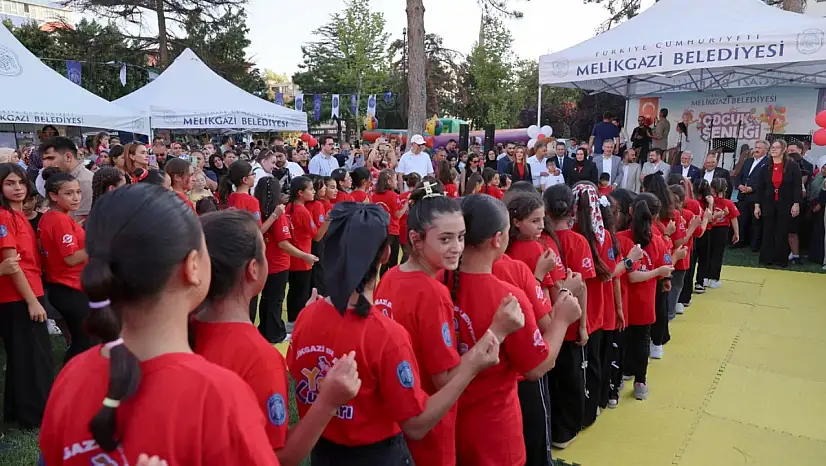 Melikgazi'de çocuklar şenlikte buluştu