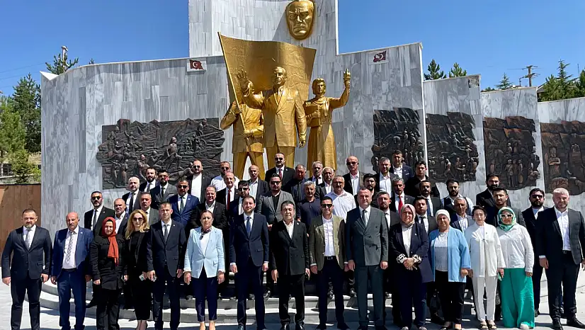 MHP Pınarbaşı'da mevcut başkan güven tazeledi!