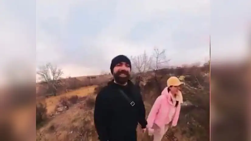 Nevşehir'de turistlerle sokak sohbeti viral oldu: ''TOKİ'de mi oturuyorsunuz?''