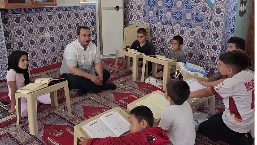 Sarız'da yaz Kur'an kursu öğrencilerine başarı belgesi verildi