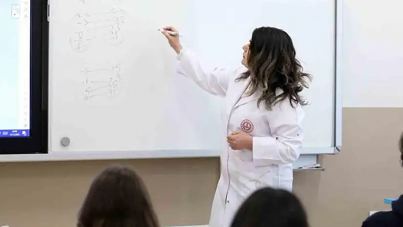 Son 22 yılda yüzbinlerce öğretmen ataması yapıldı!