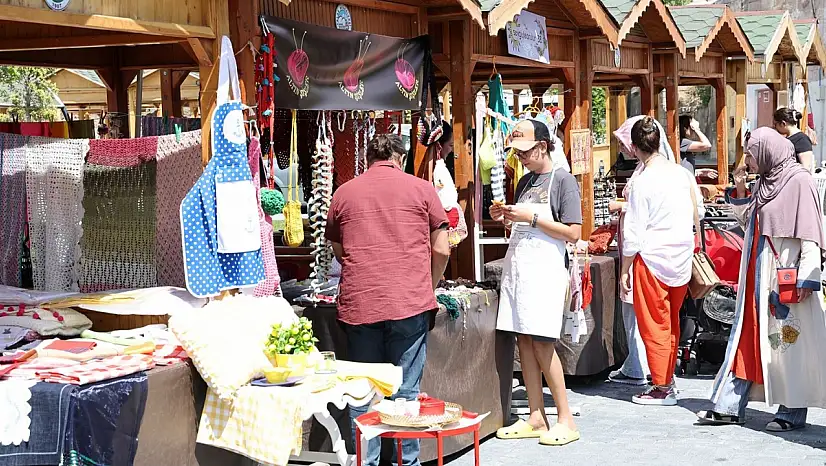 Talas'ta kadın emeği vatandaşlarla buluşuyor