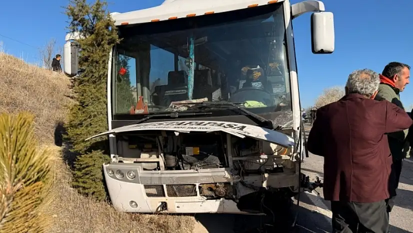 Ürgüp'te midibüs kazası: Yaralılar hastaneye kaldırıldı
