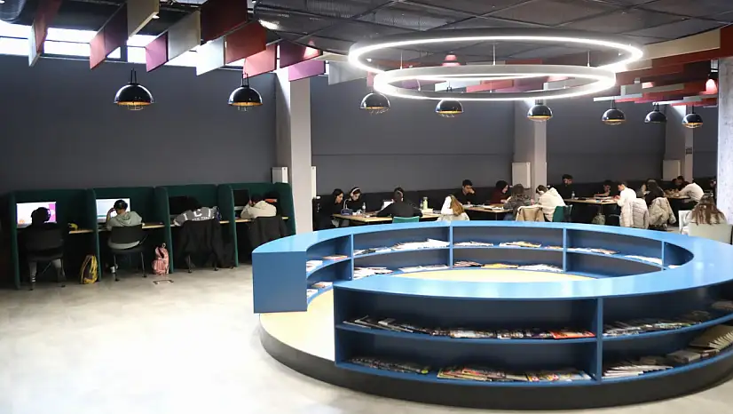 Kayseri'de öğrenciler buraya koşuyor: Yer bulmak zorlaşıyor!