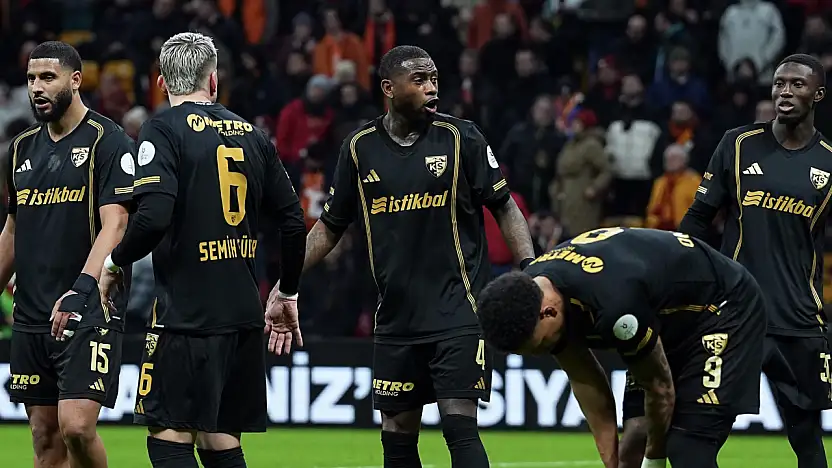 İstanbul'da kabusu yaşadık! Kayserispor içerde dışarda fark yemeye devam ediyor (4-0)