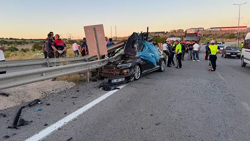 Kayseri'de düğün konvoyu kabusa döndü! Gelin aracındaki feci kazada acı kayıp