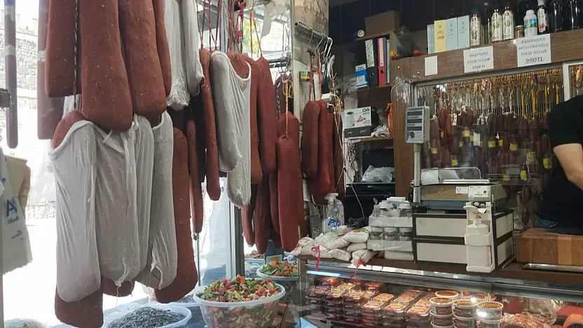 Kayseri'de gurbetçi sezonu esnafı umutlandırmadı! Pastırma ve sucuk satışlarında yüzde 50 düşüş