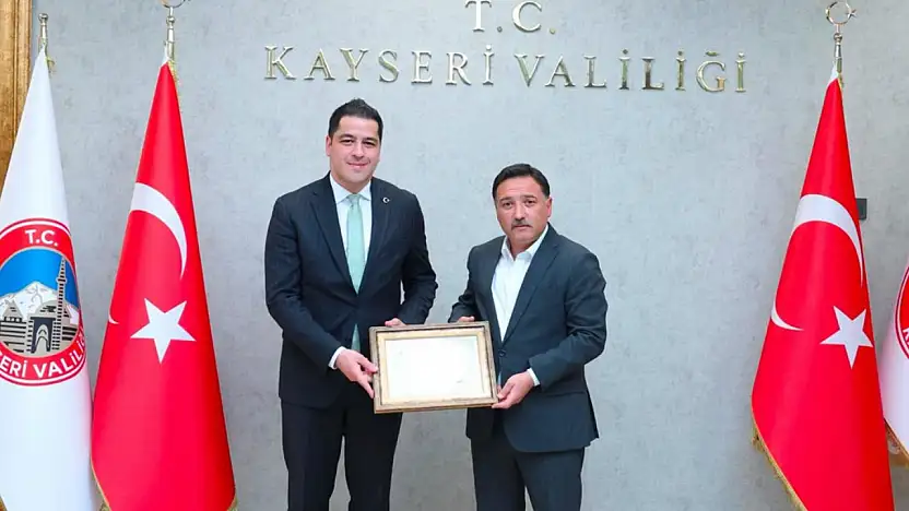 Kayseri'de iki yıl görev yapan kaymakam Ağar'dan, duygulandıran veda