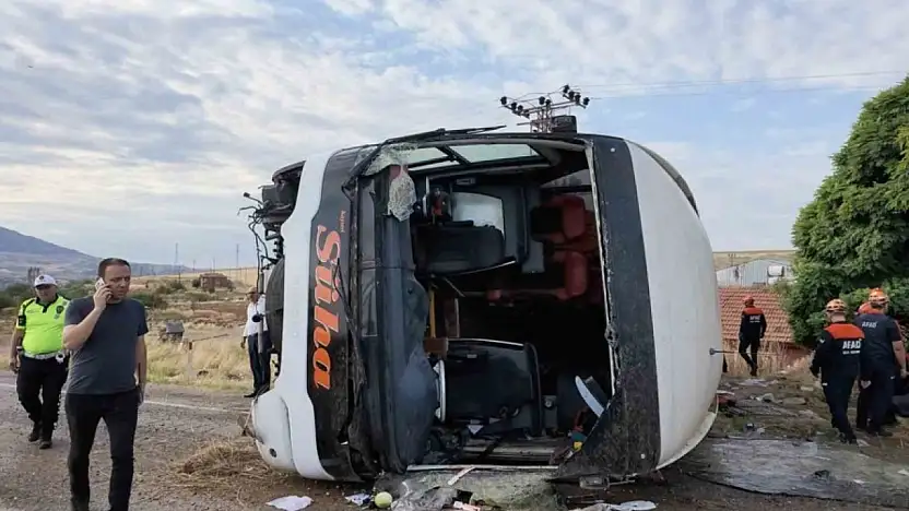 Tekirdağ-Kayseri seferini yapan yolcu otobüsü devrildi: 41 yaralı