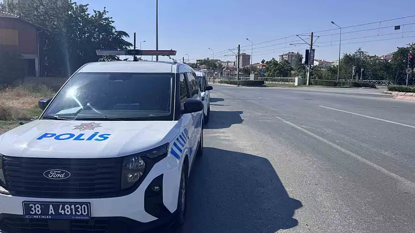 Kayseri'de ticari aracın çarptığı elektrikli bisiklet sürücüsü ağır yaralandı!