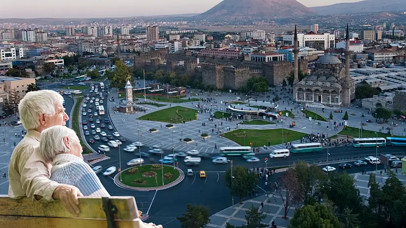 Yaşlılık sigortası gündeme geldi – Peki, içeriğinde neler var?