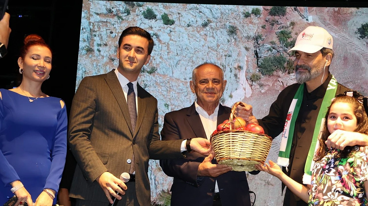 Yahyalı Elma Festivali etkinliklerle sürüyor