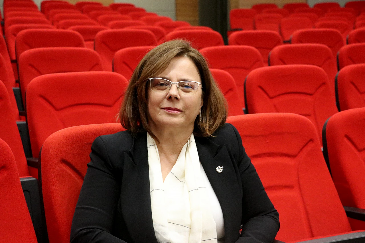 Öncü Kadınlar Cumhuriyet'in 100. Yılında Sahneye Taşındı