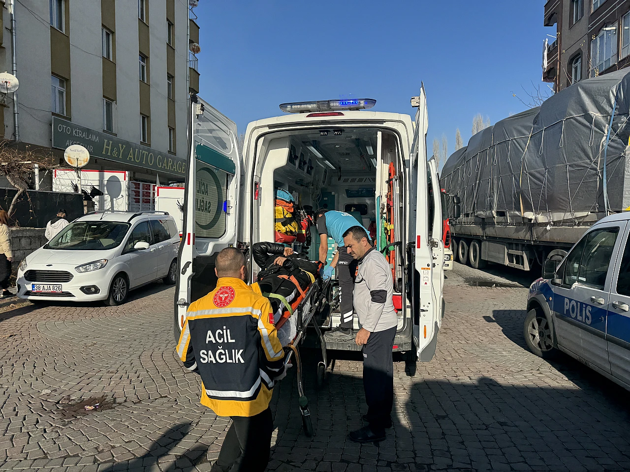Melikgazi'de Trafik Kazası! - Yaralılar Var