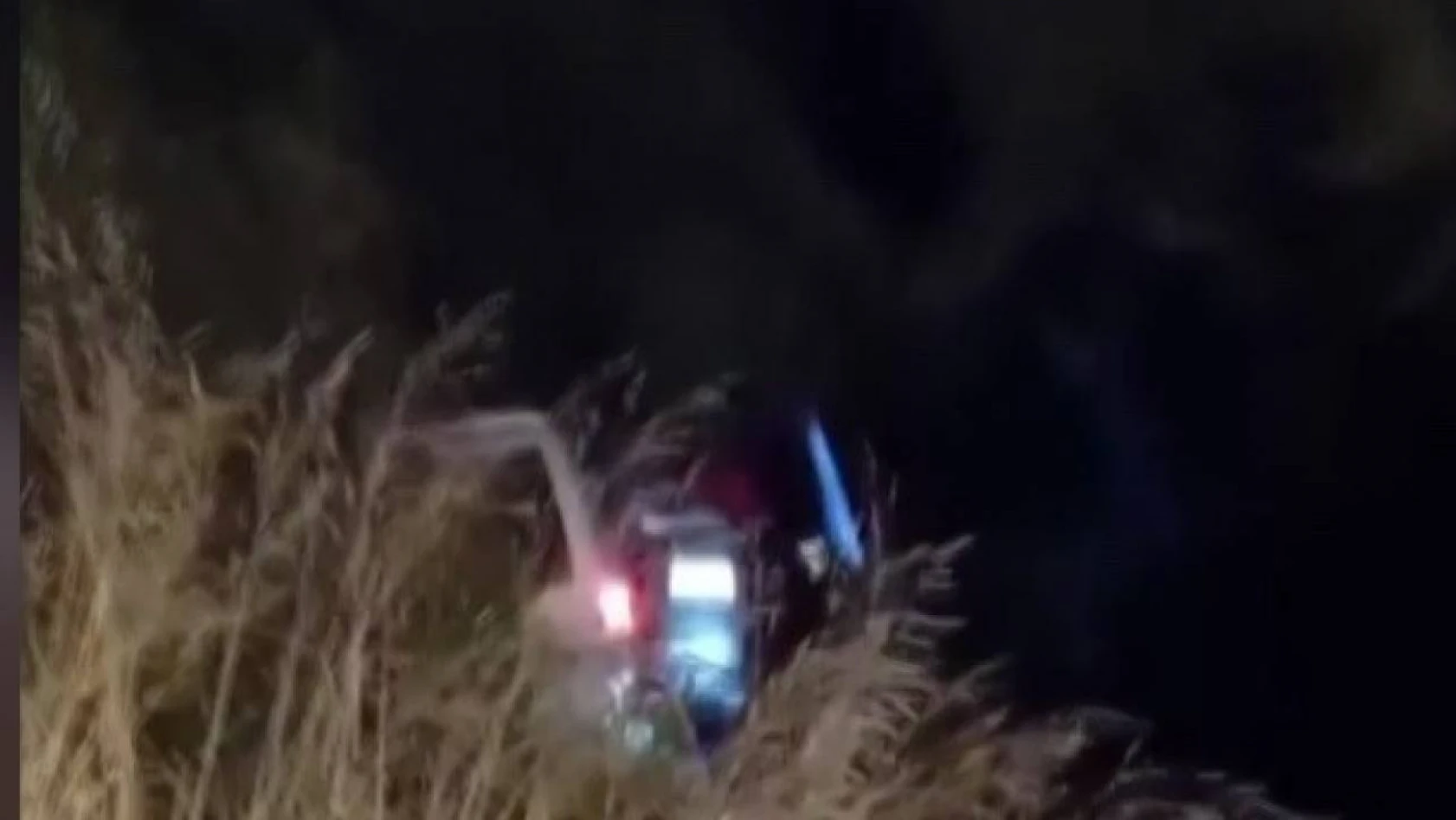 Adana'da otomobil uçuruma uçtu: 2 yaralı