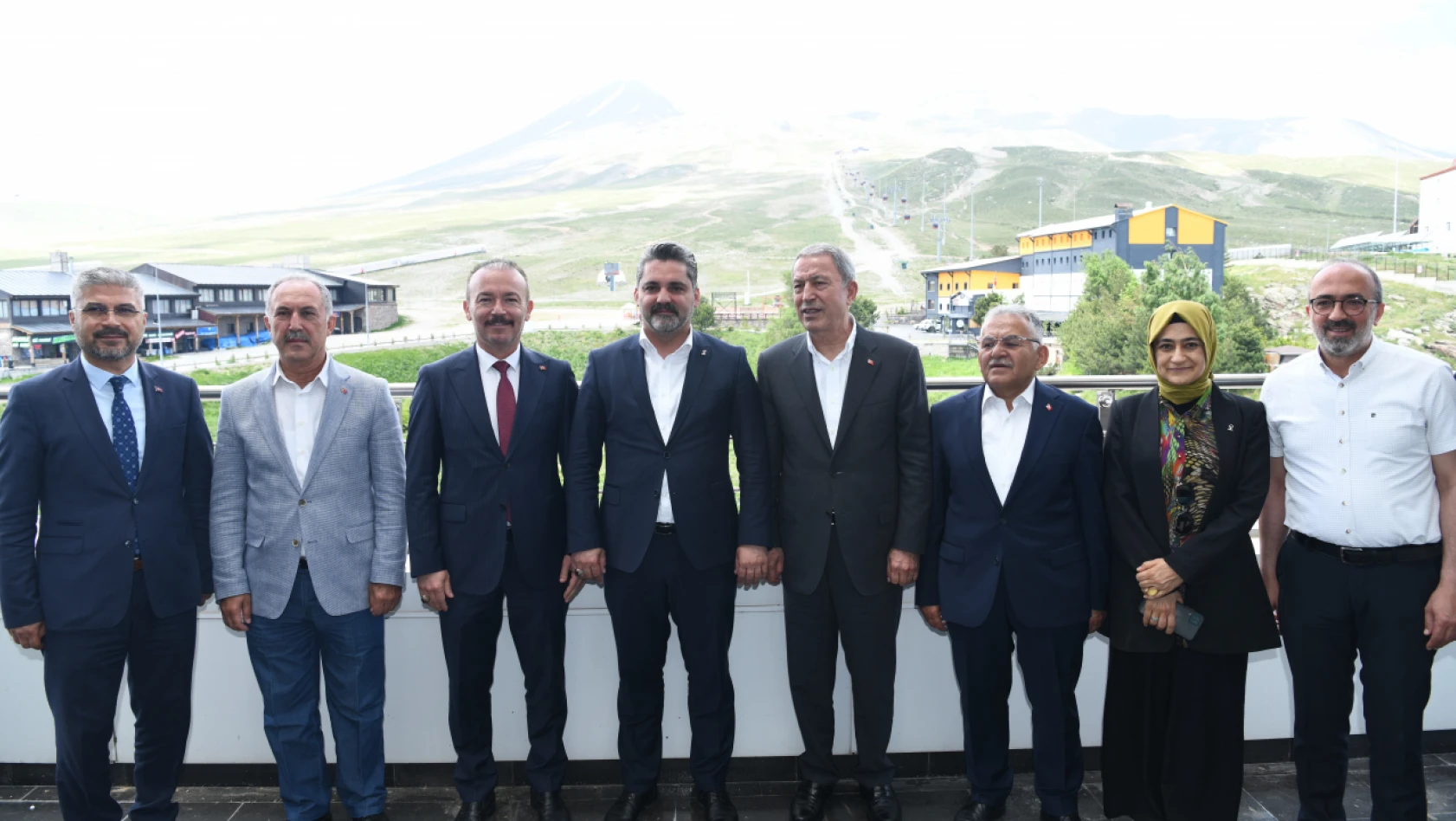 Akar ve Büyükkılıç, Erciyes Yüksek İrtifa Kamp Merkezi'ni ziyaret etti