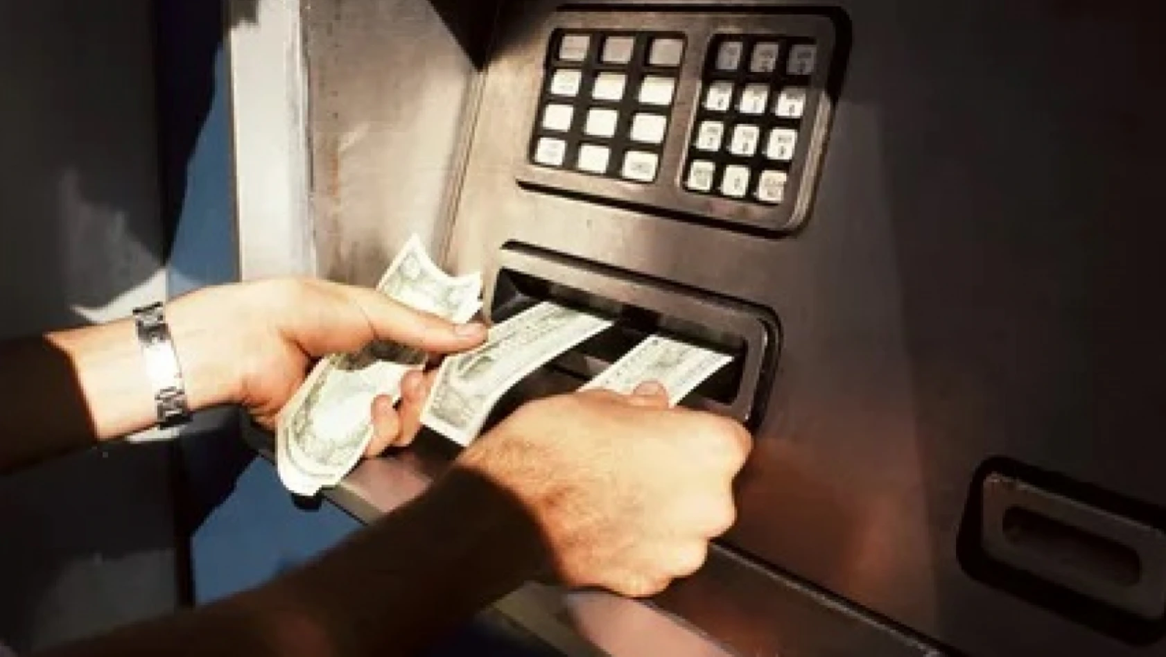 Bankalara köklü değişiklik! ATM'ler Sahneye Çıkıyor