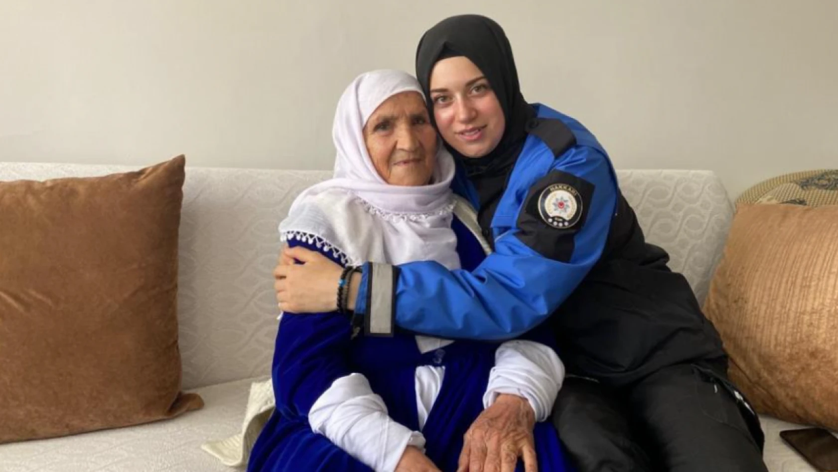 Bayramda 100 yaşındaki Zeynep Nine'ye ziyaret!