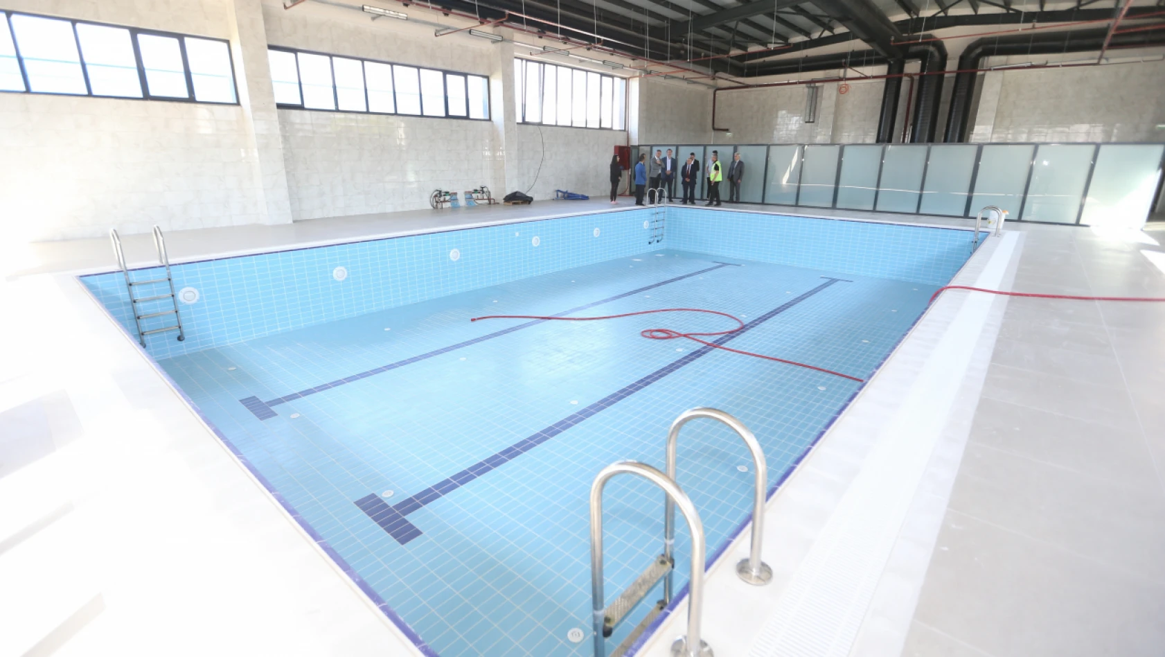 Büyükşehir'den Engelsiz Yaşam Merkezi'ne kapalı yüzme havuzu