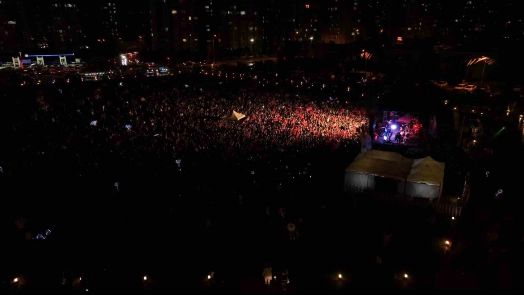 Ahmet Şafak Gençlik Konseri'ne yoğun ilgi