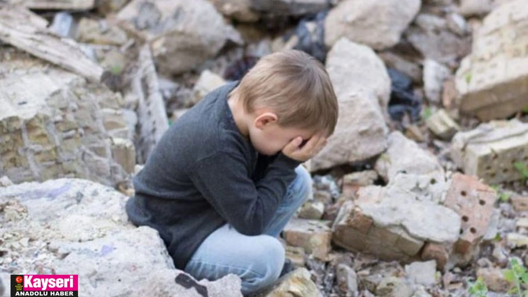Deprem sonrası çocuklara psikolojik destek şart