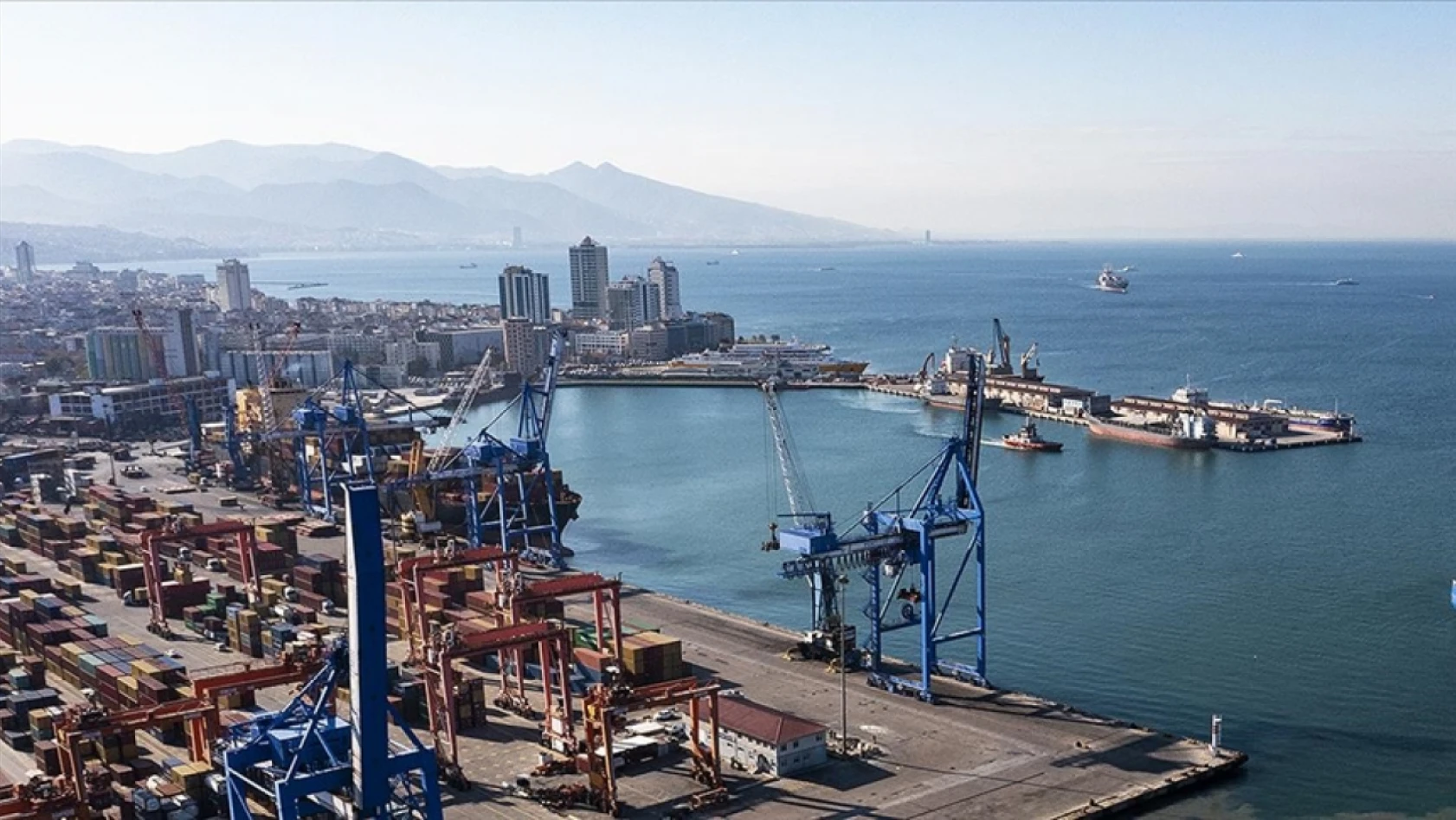 Dış ticarette Türk bayraklı gemilerde artış!
