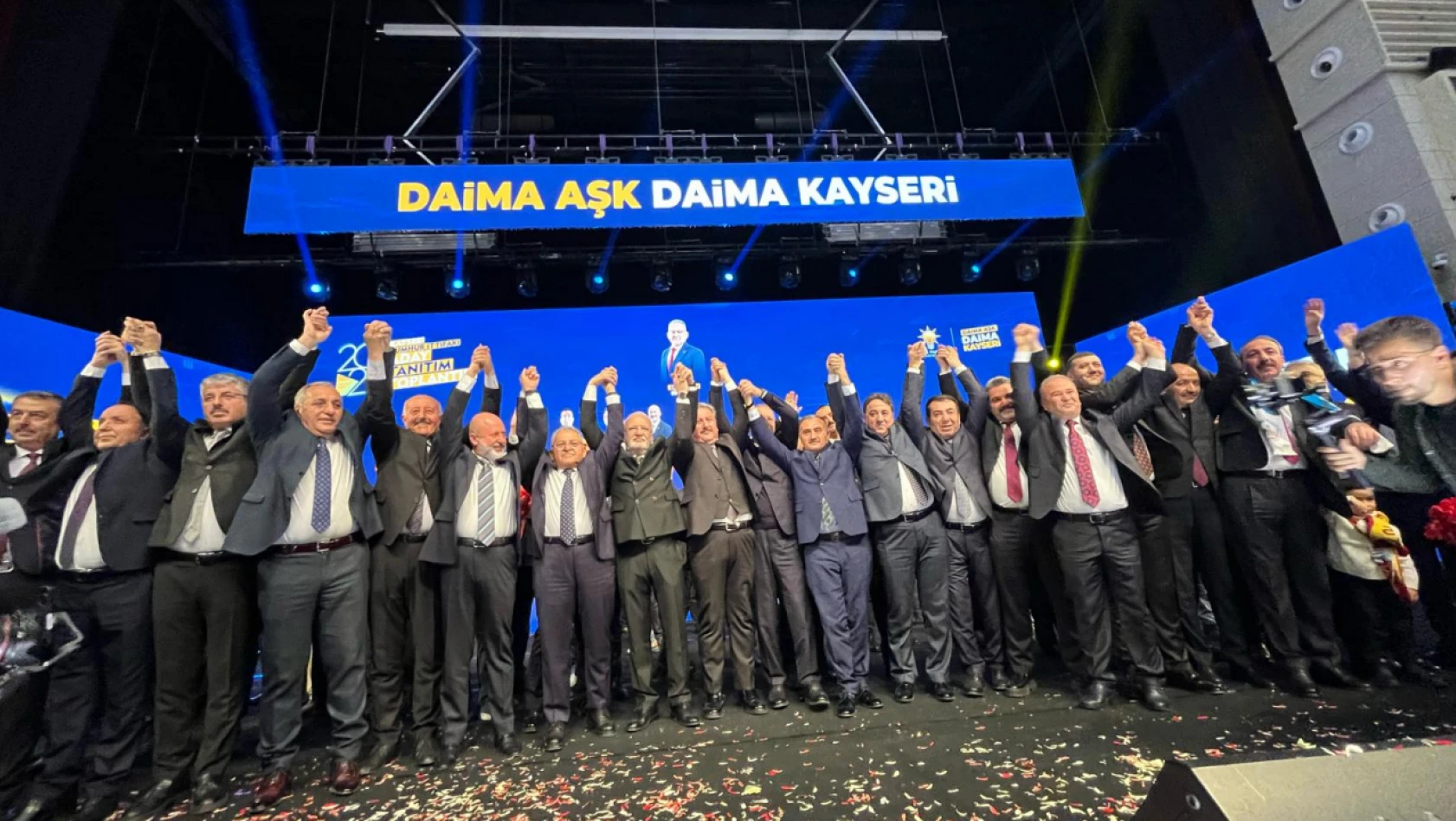 AK Parti Kayseri'de belediye başkan adaylarını açıkladı!