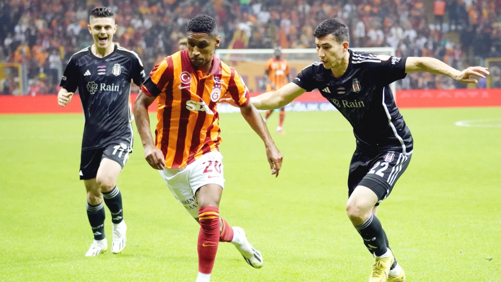 Galatasaray: 2 - Beşiktaş: 1 (Maç sonucu)