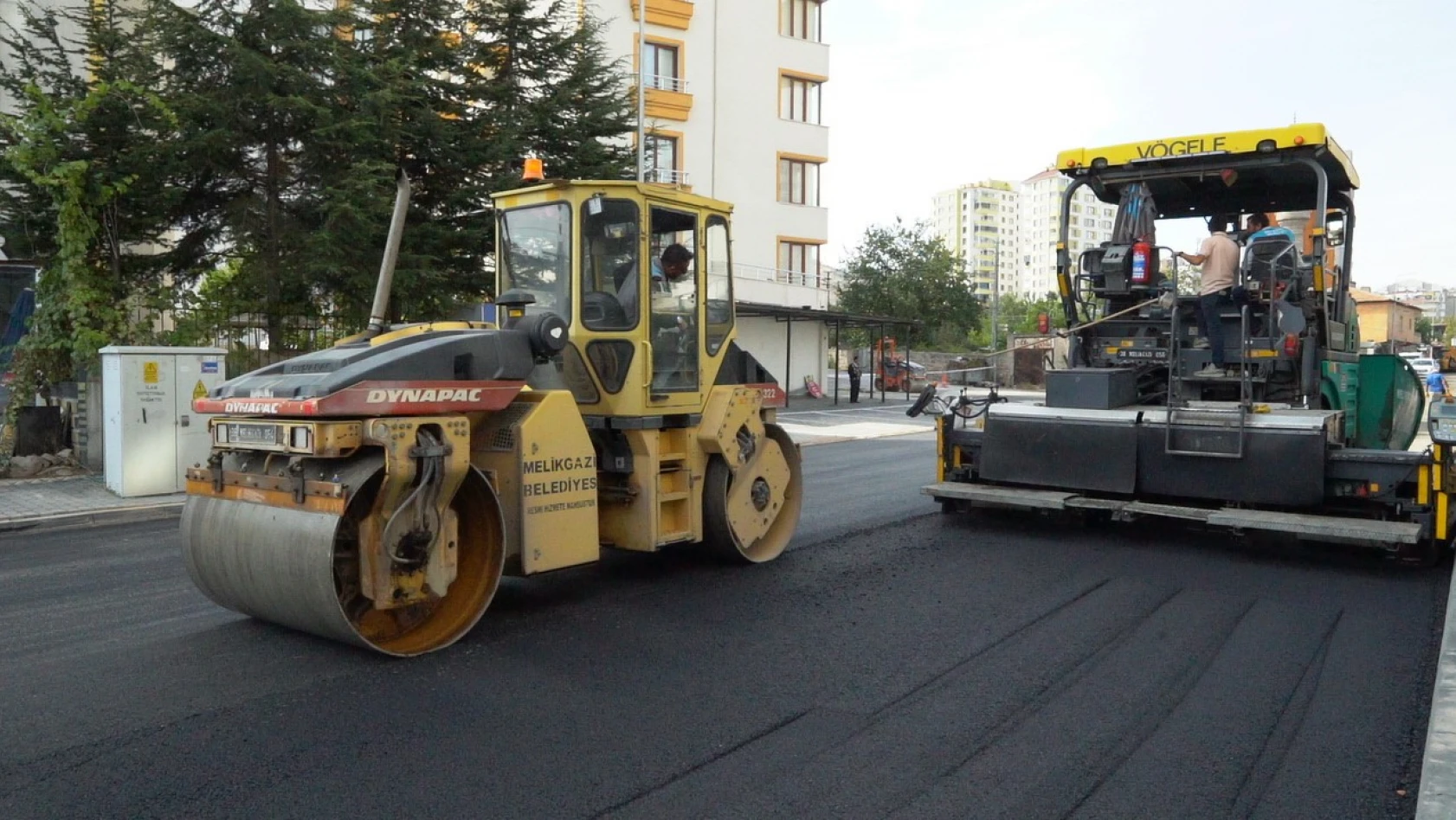 6 bin ton sıcak asfalt kullanılacak yol çalışması başladı