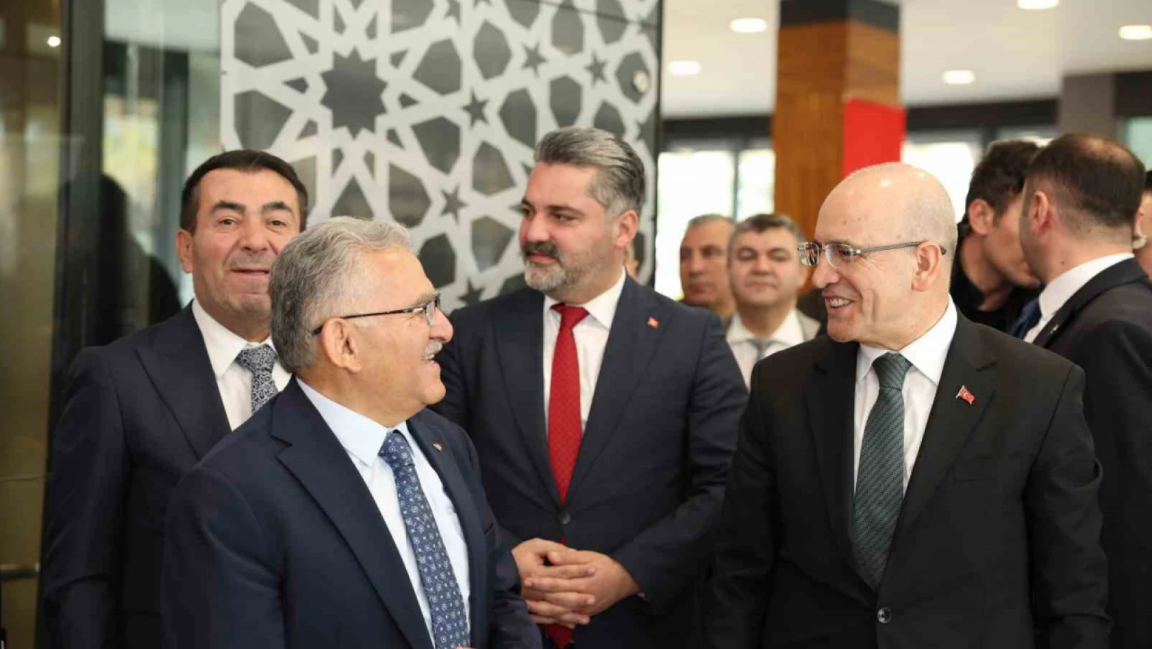 Bakan Şimşek'ten Başkan Büyükkılıç'a ziyaret