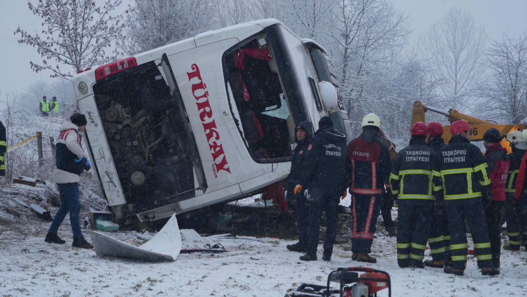 Kastamonu otobüs kazasında yaralanan kazazede: Ağaç olmasaydı hepimiz ölmüştük