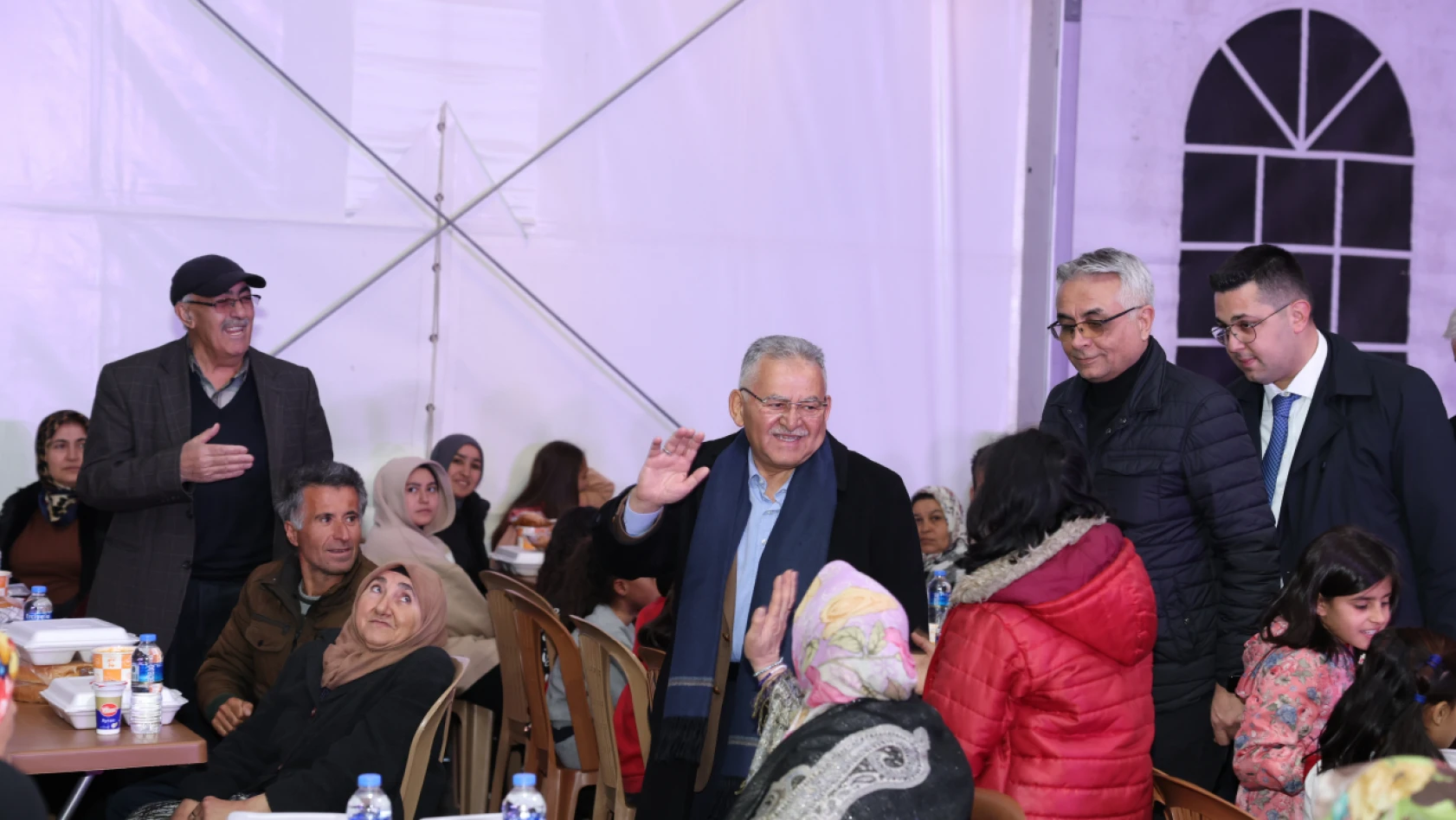 Başkan Büyükkılıç'tan İftar Çadırlarına Ziyaret
