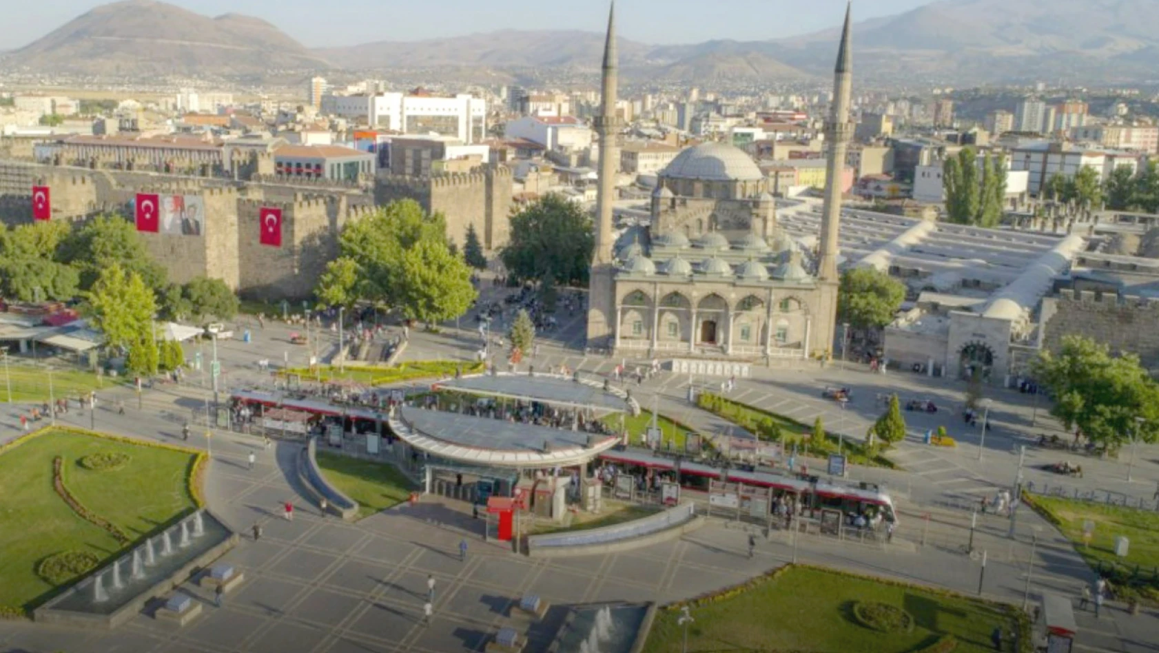 Kayseri'de açılıyor - Mehmet Özhaseki bekleniyor