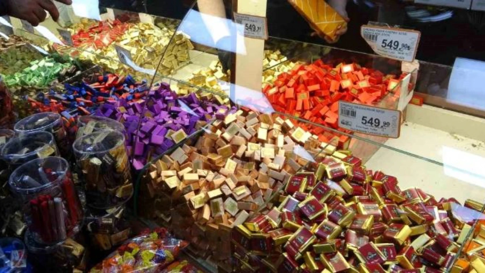 Kayseri'de şekerciler yok satıyor, satanlar da taneyle satıyor - İşte o çikolata!