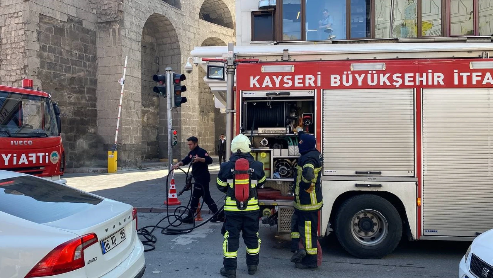 Kayseri'de Ünlü Restoranda Baca Yangını Çıktı!